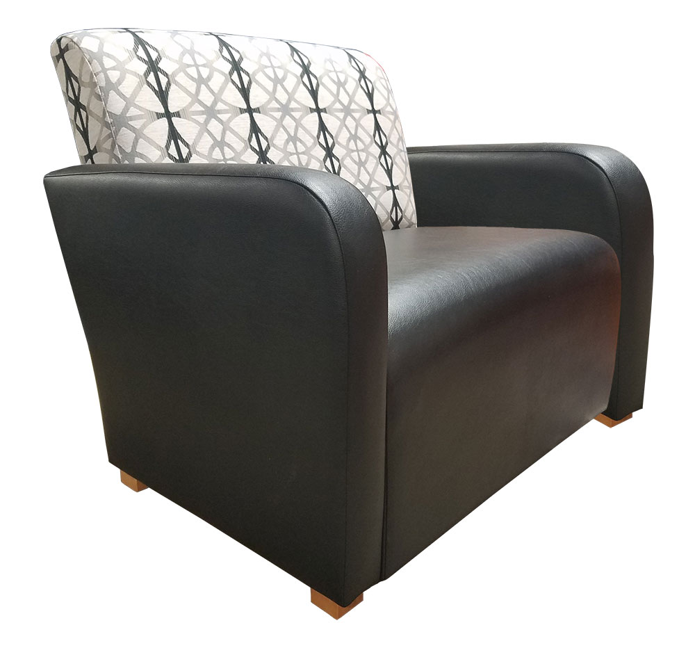 Mackay XL Chair w\/Arms